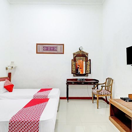 Hotel O Bandung Near Stadion Siliwangi Formerly The Ethnic Hotel Μπαντούνγκ Εξωτερικό φωτογραφία