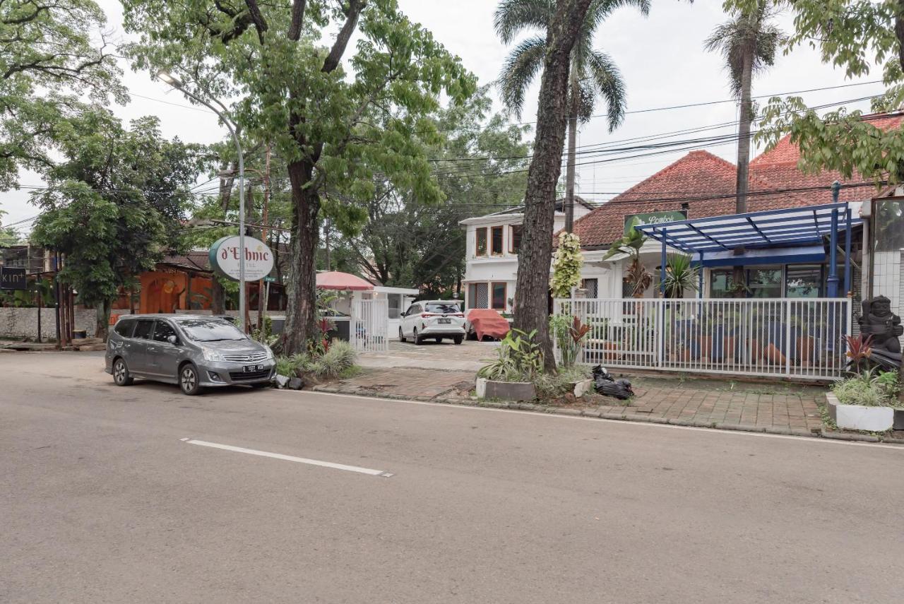 Hotel O Bandung Near Stadion Siliwangi Formerly The Ethnic Hotel Μπαντούνγκ Εξωτερικό φωτογραφία