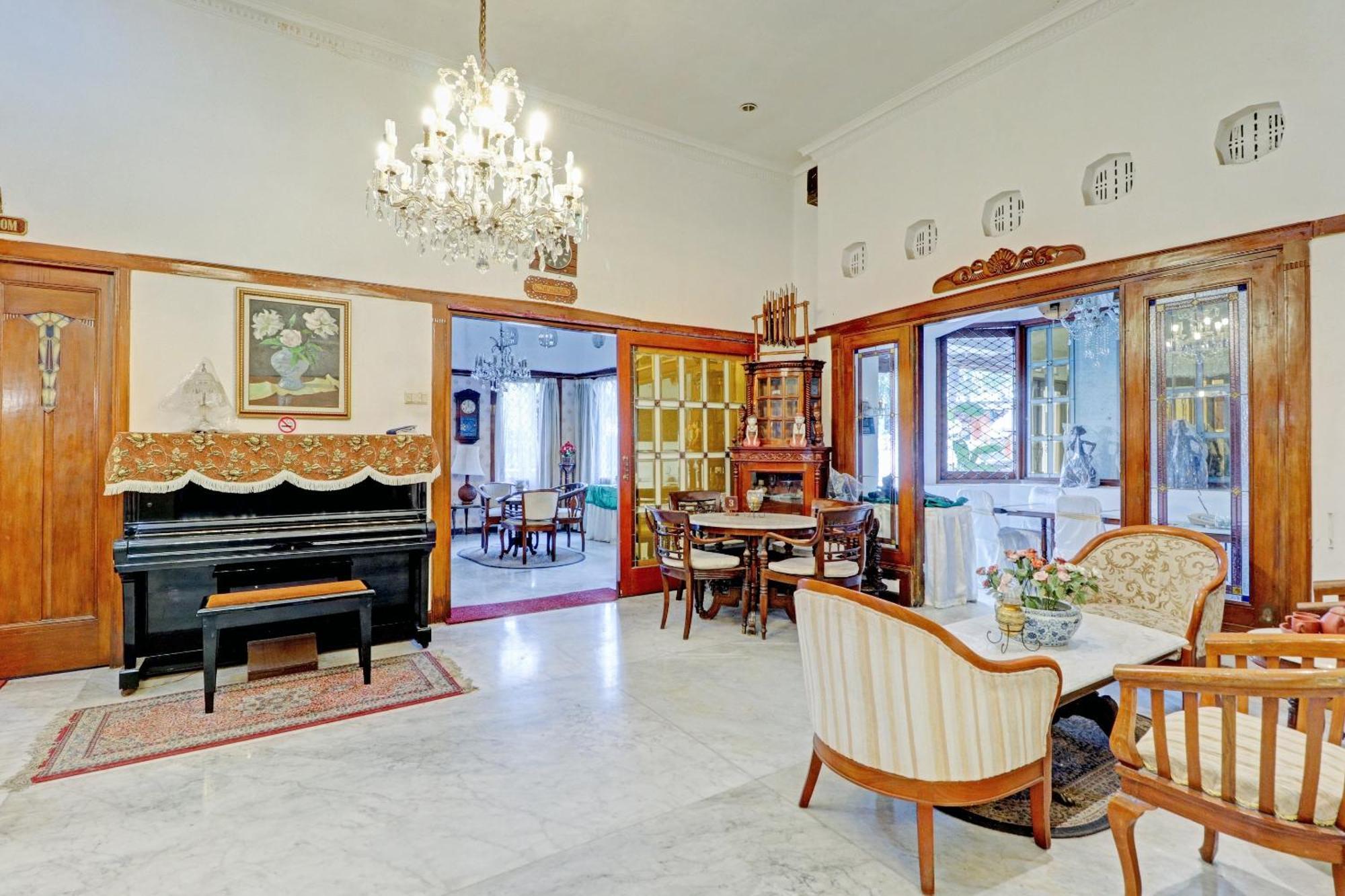 Hotel O Bandung Near Stadion Siliwangi Formerly The Ethnic Hotel Μπαντούνγκ Εξωτερικό φωτογραφία