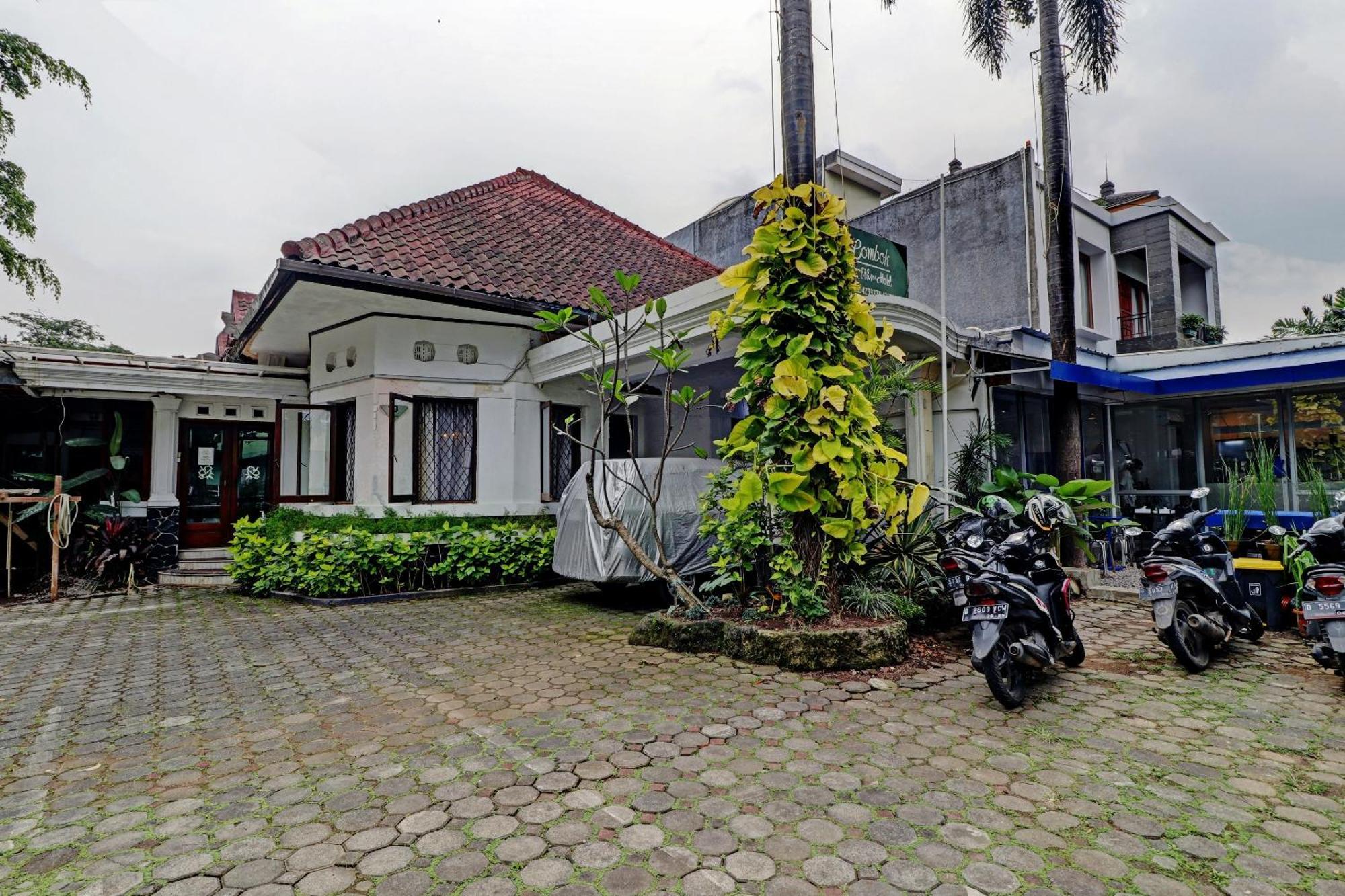 Hotel O Bandung Near Stadion Siliwangi Formerly The Ethnic Hotel Μπαντούνγκ Εξωτερικό φωτογραφία