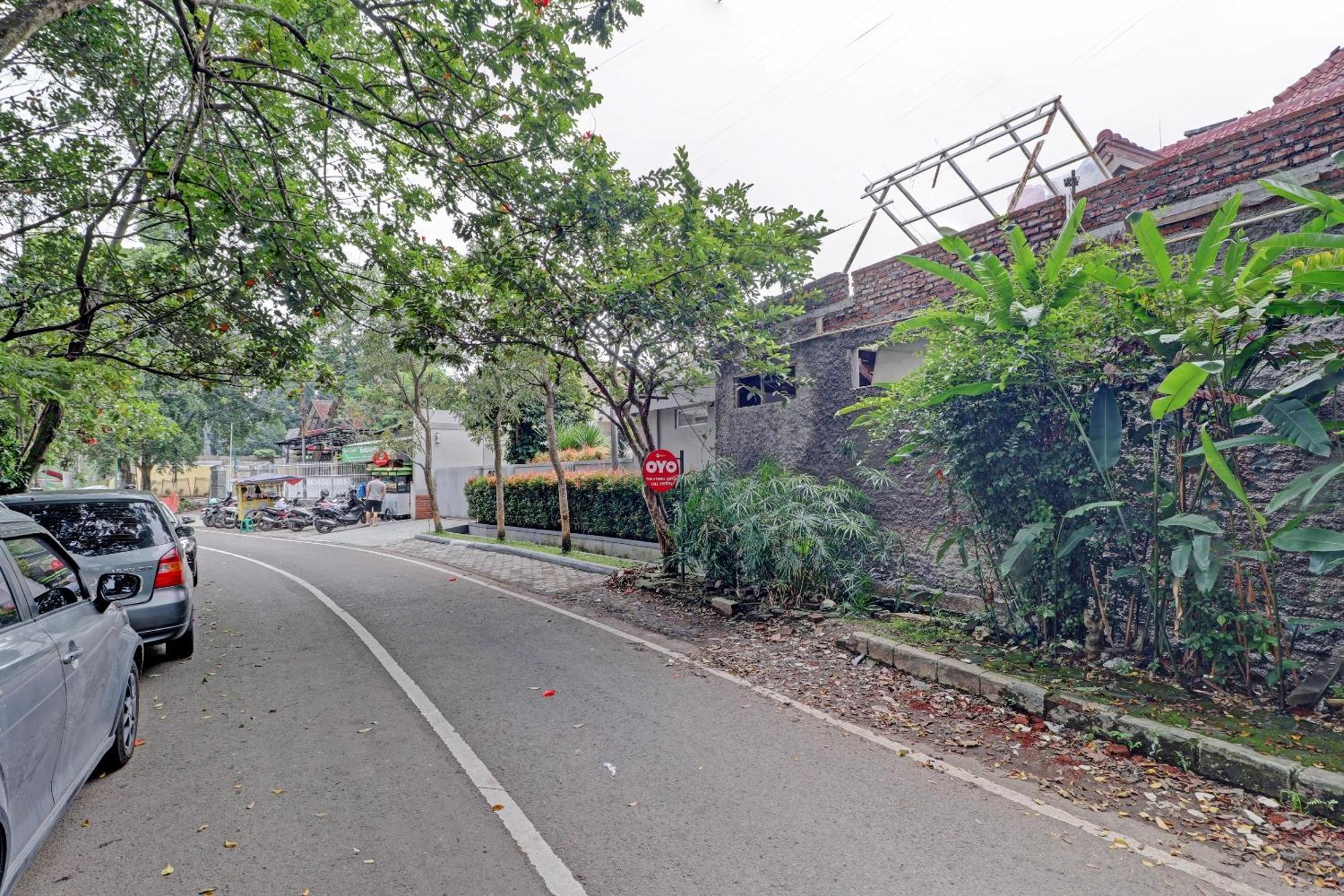Hotel O Bandung Near Stadion Siliwangi Formerly The Ethnic Hotel Μπαντούνγκ Εξωτερικό φωτογραφία