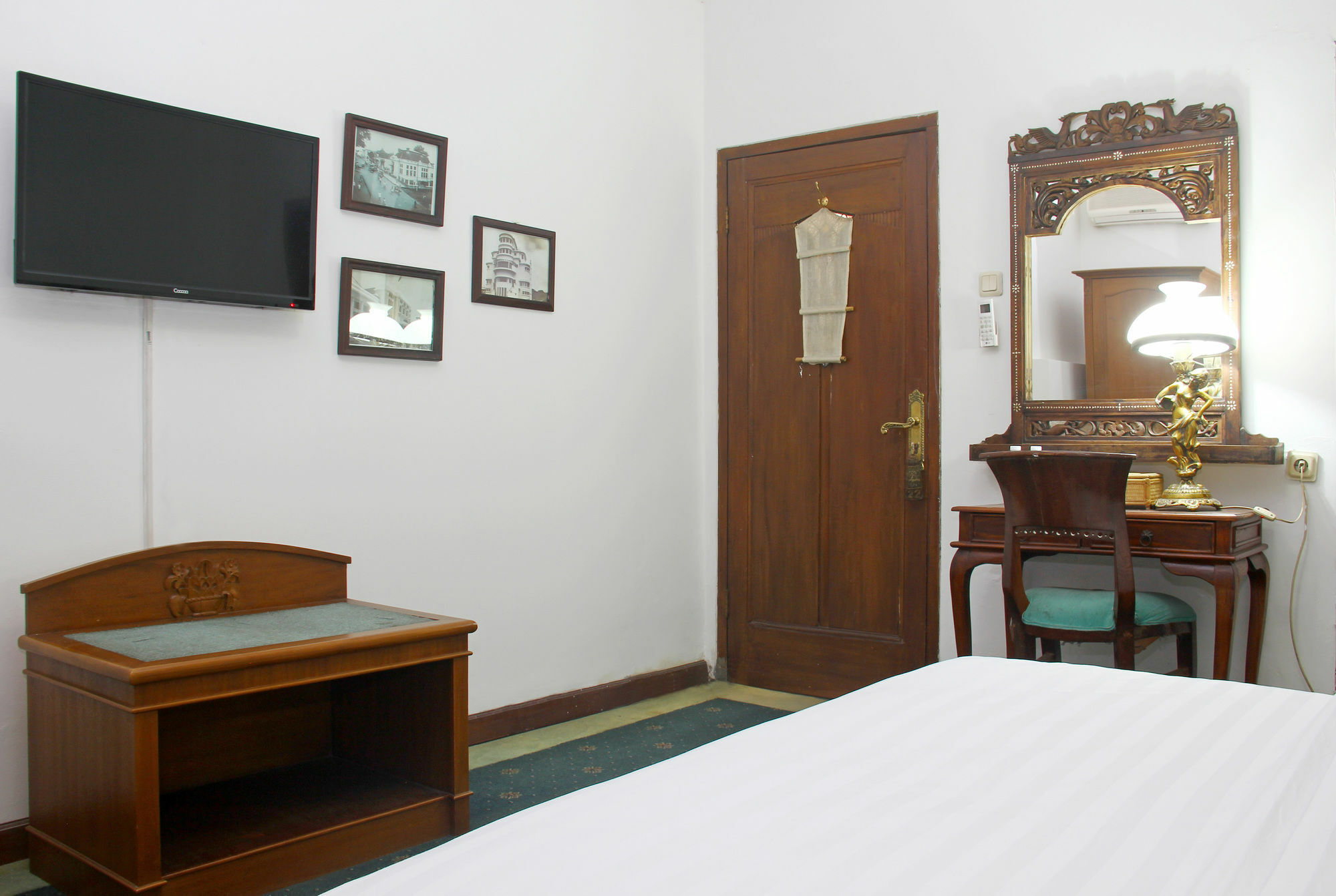 Hotel O Bandung Near Stadion Siliwangi Formerly The Ethnic Hotel Μπαντούνγκ Εξωτερικό φωτογραφία